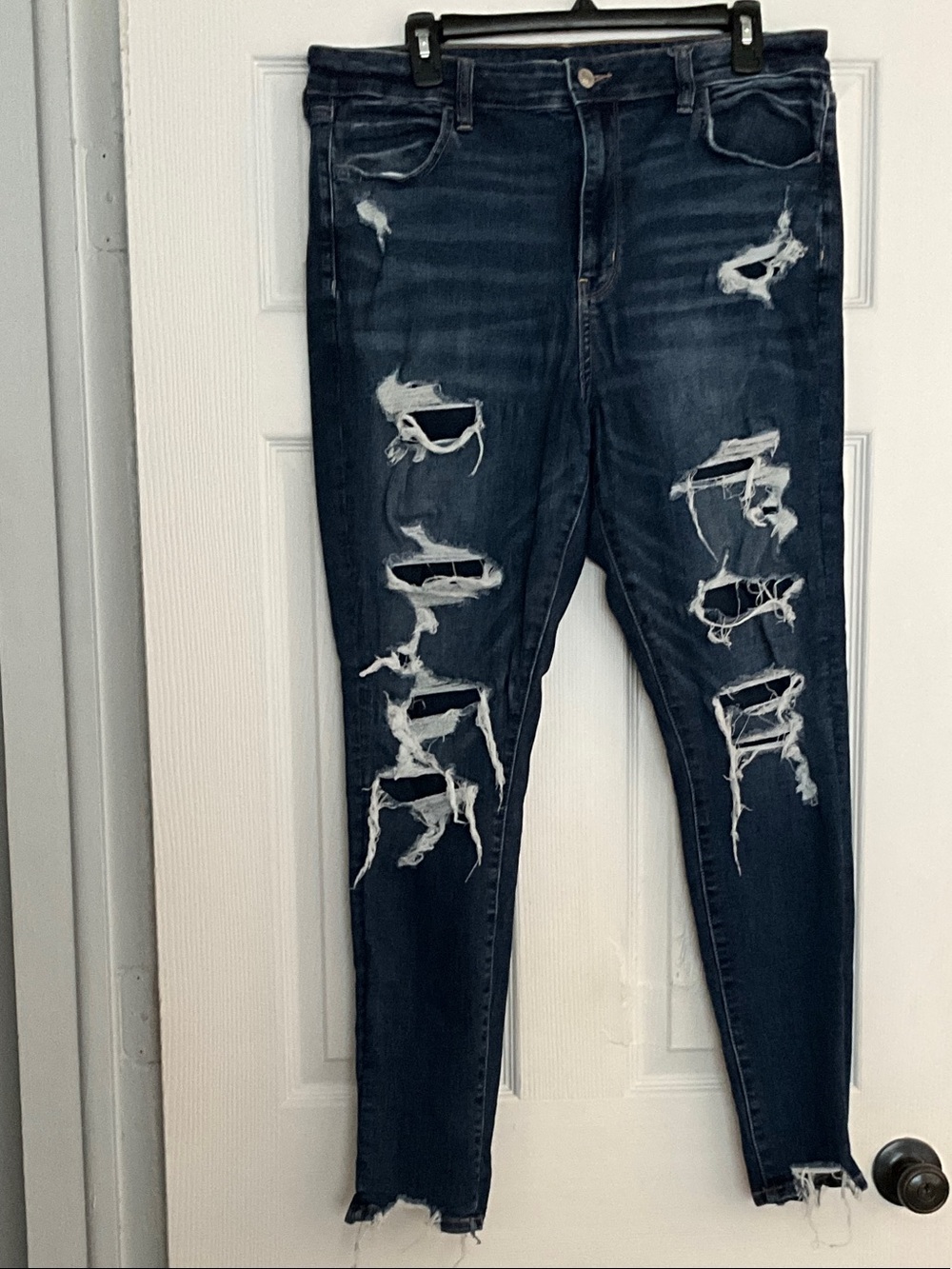 American Eagle Super Hi-Rise Distressed Jegging Sz 16R